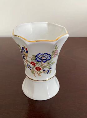 Royal Tara 爱尔兰 描金手工骨瓷花瓶摆件 Galway 六角装饰瓷瓶