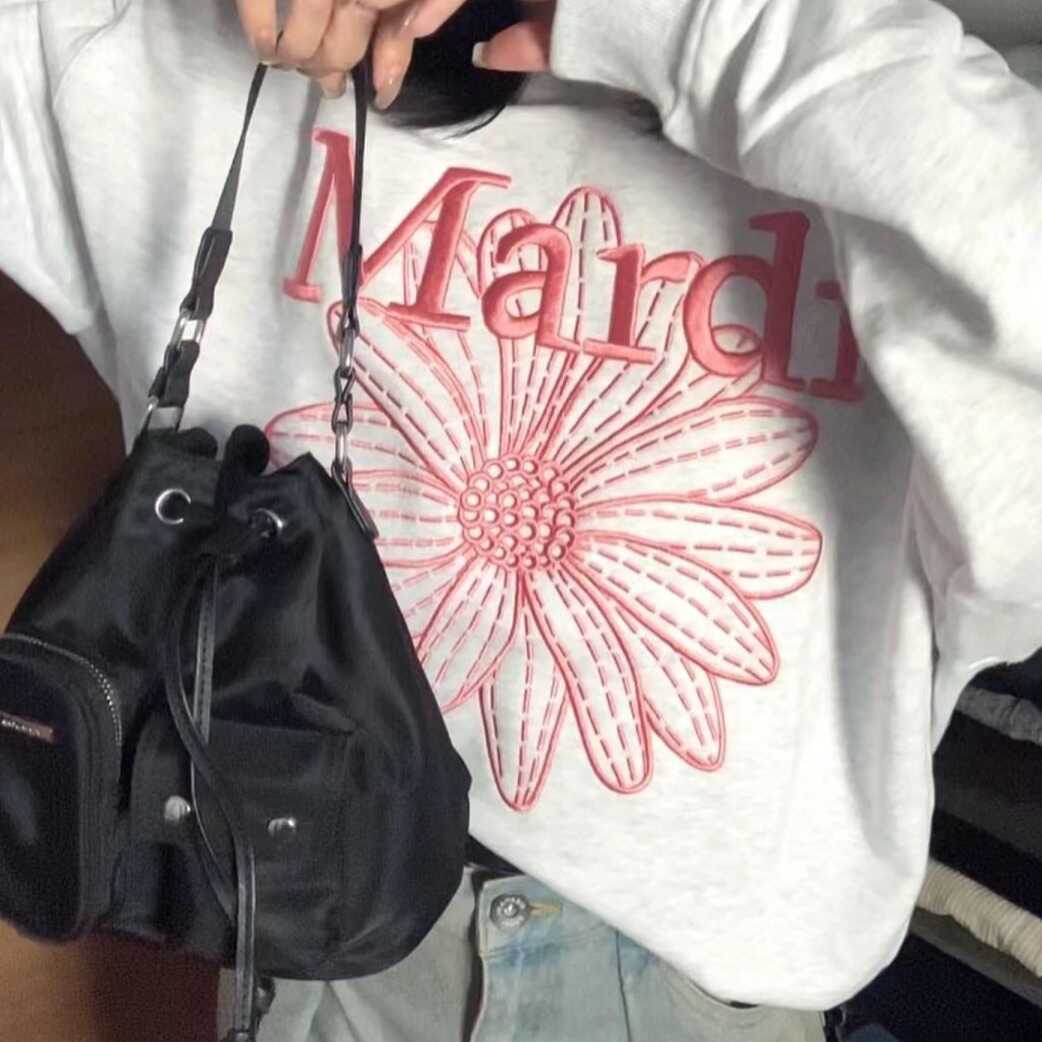La Chapelle/拉夏贝尔印花华棉圆领卫衣男女同款百搭显瘦宽松上衣_淘宝内购会_女装/女士精品-第5张图片-提都小院