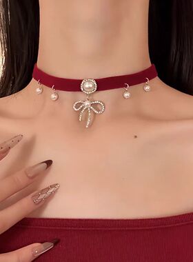 复古红色丝绒珍珠蝴蝶结choker项链女毛衣链气质颈链配饰