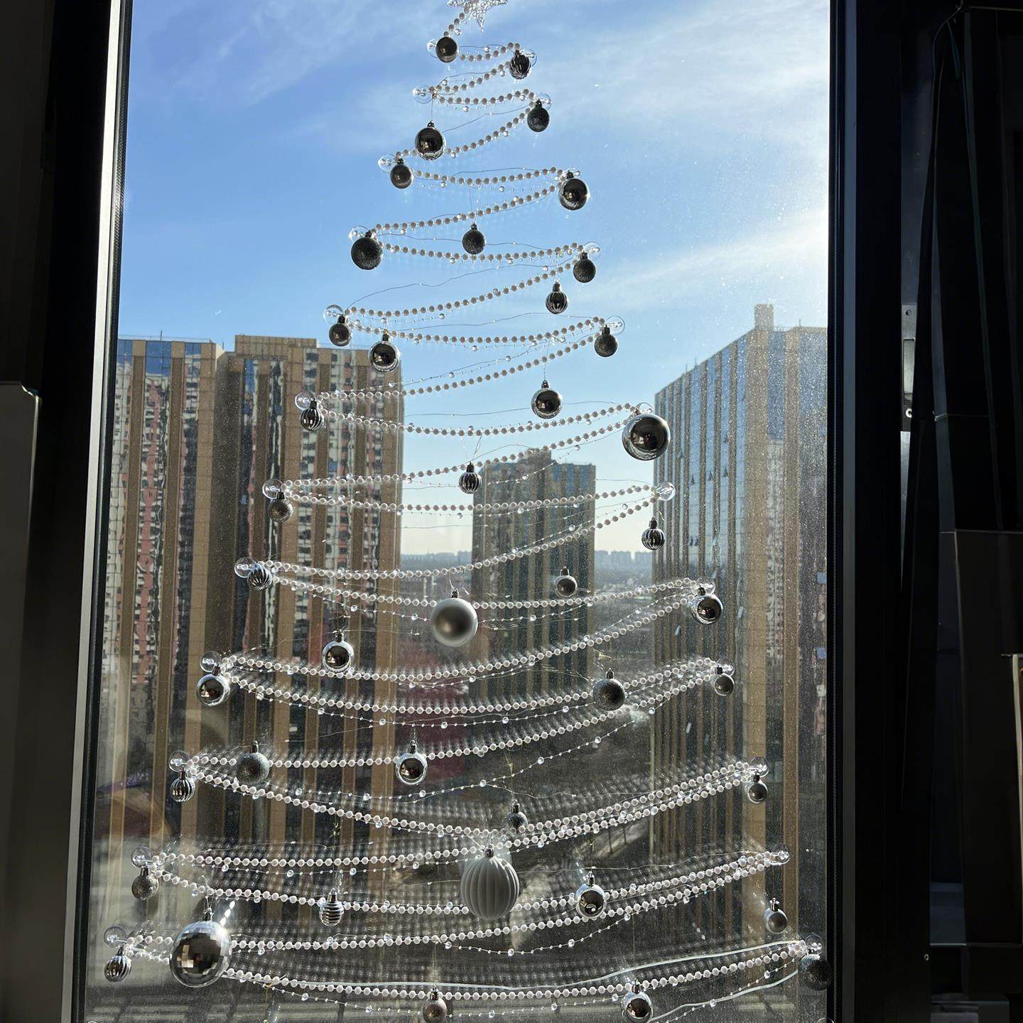 圣诞节装饰氛围客厅场景布置家用珍珠珠链手工diy窗户墙面圣诞树,淘宝优惠券,粉丝福利购,淘宝优惠卷