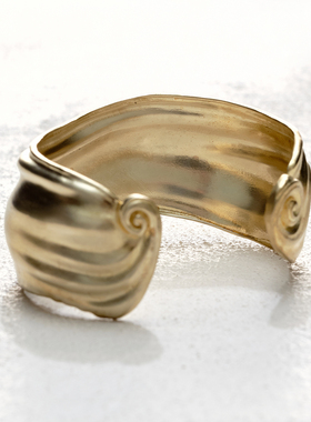 Apt 26SS 波韵手镯