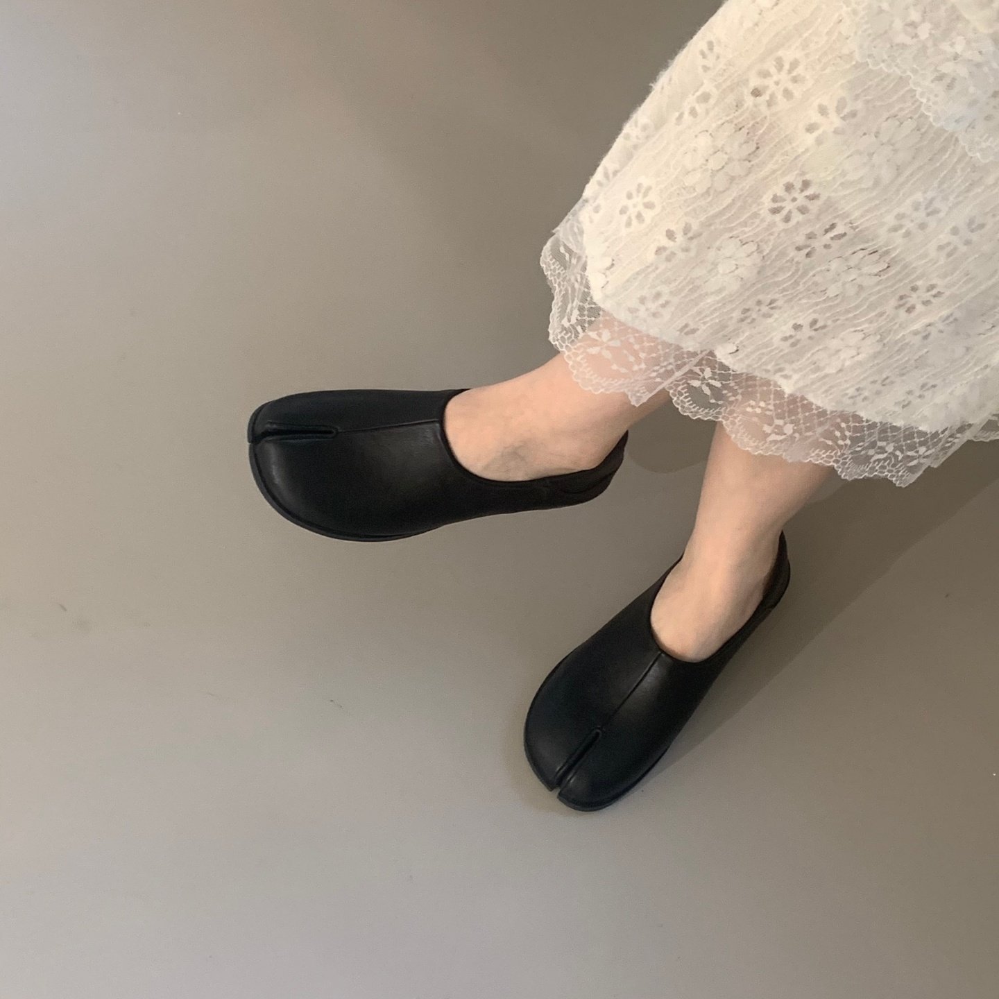 分趾猪蹄鞋平底单鞋女鞋子2026春秋季马蹄猪脚鞋一脚蹬黑色小皮鞋,淘宝优惠券,粉丝福利购,淘宝优惠卷