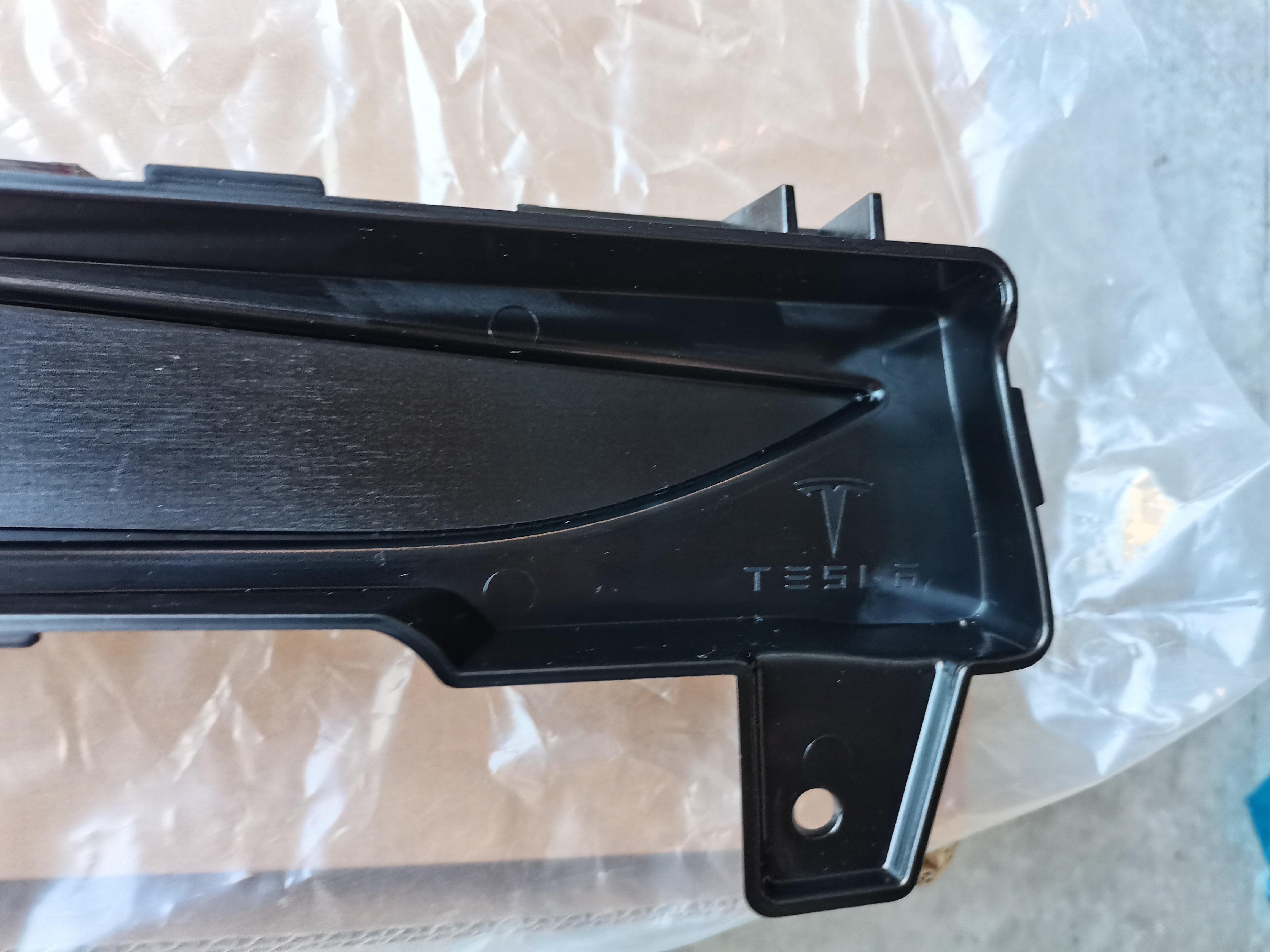 特斯拉毛豆model3/modelY前保险杠雾灯框雾灯盖板装饰板黑色原厂-图2