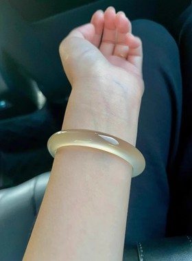 玉髓手镯香槟金色白月光独龙玉优化处理玉镯高冰种玛瑙网红同款