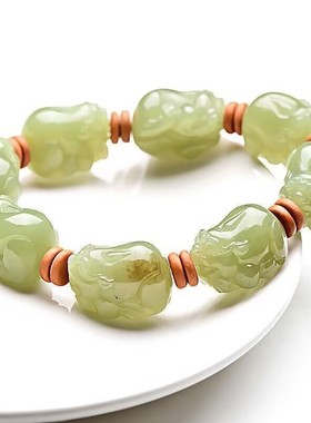 浅绿和田色玉貔貅手串手链油润貔貅招财配饰手链男女款时尚百搭