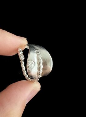 25年上新 烧白绳索缠绕戒指 开口做旧中性 设计师