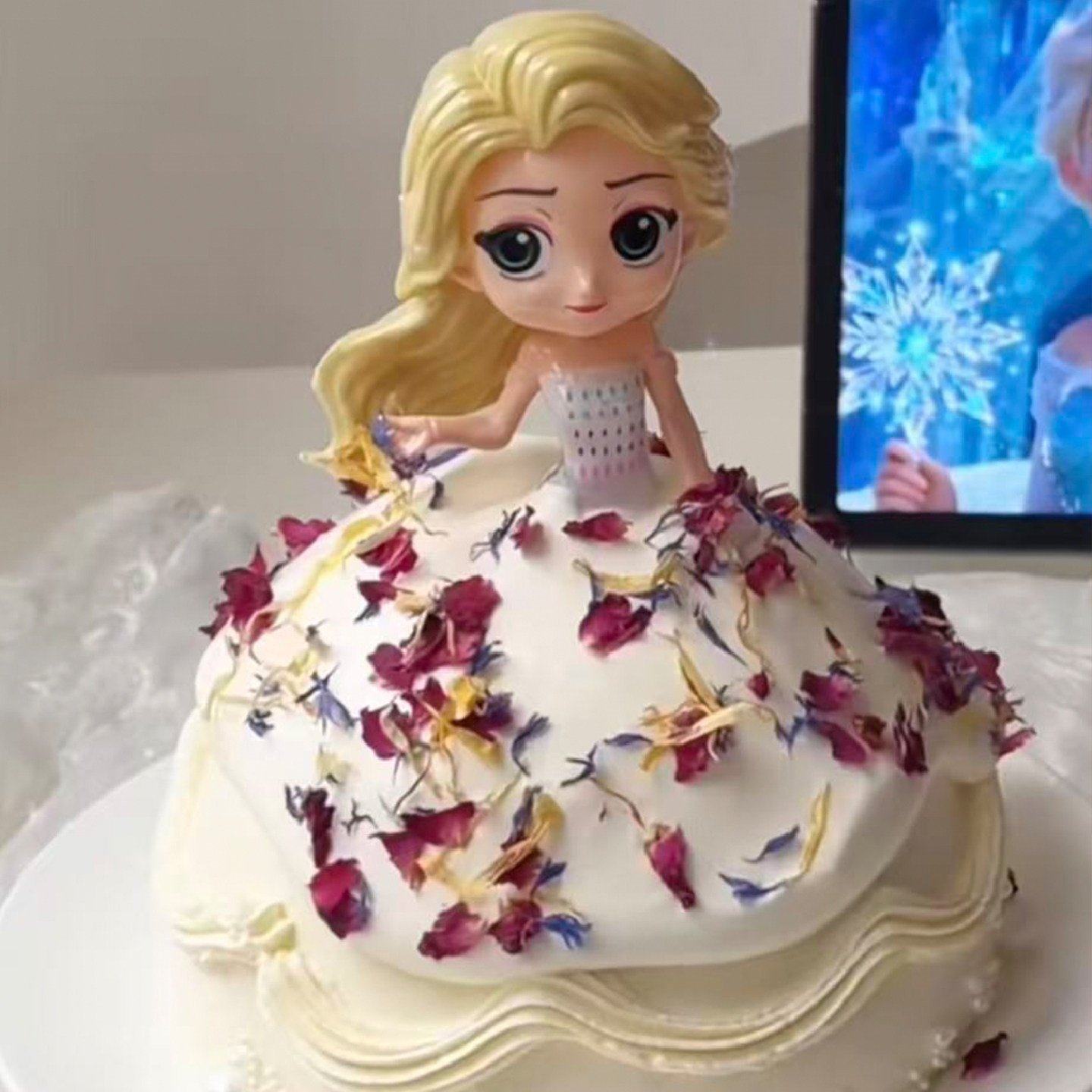 网红款爱莎公主裙流心蛋糕装饰小仙女生日奶油梦幻流沙裙花瓣装扮,淘宝优惠券,粉丝福利购,淘宝优惠卷