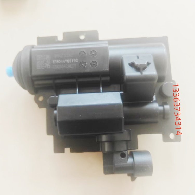 适小鹏MONA/M03/P7+/G7/G6/P7车门电动隐藏式外拉手扣手马达电机