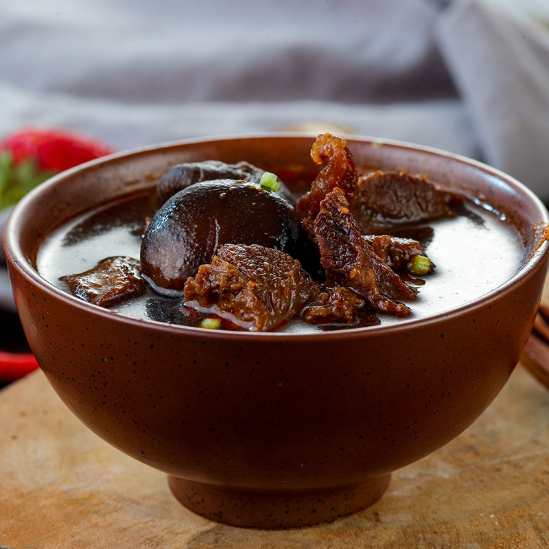 聚春园红烧牛肉汤牛肉底汤招牌牛肉面速食夜宵店面同款牛肉面浇头,淘宝优惠券,粉丝福利购,淘宝优惠卷