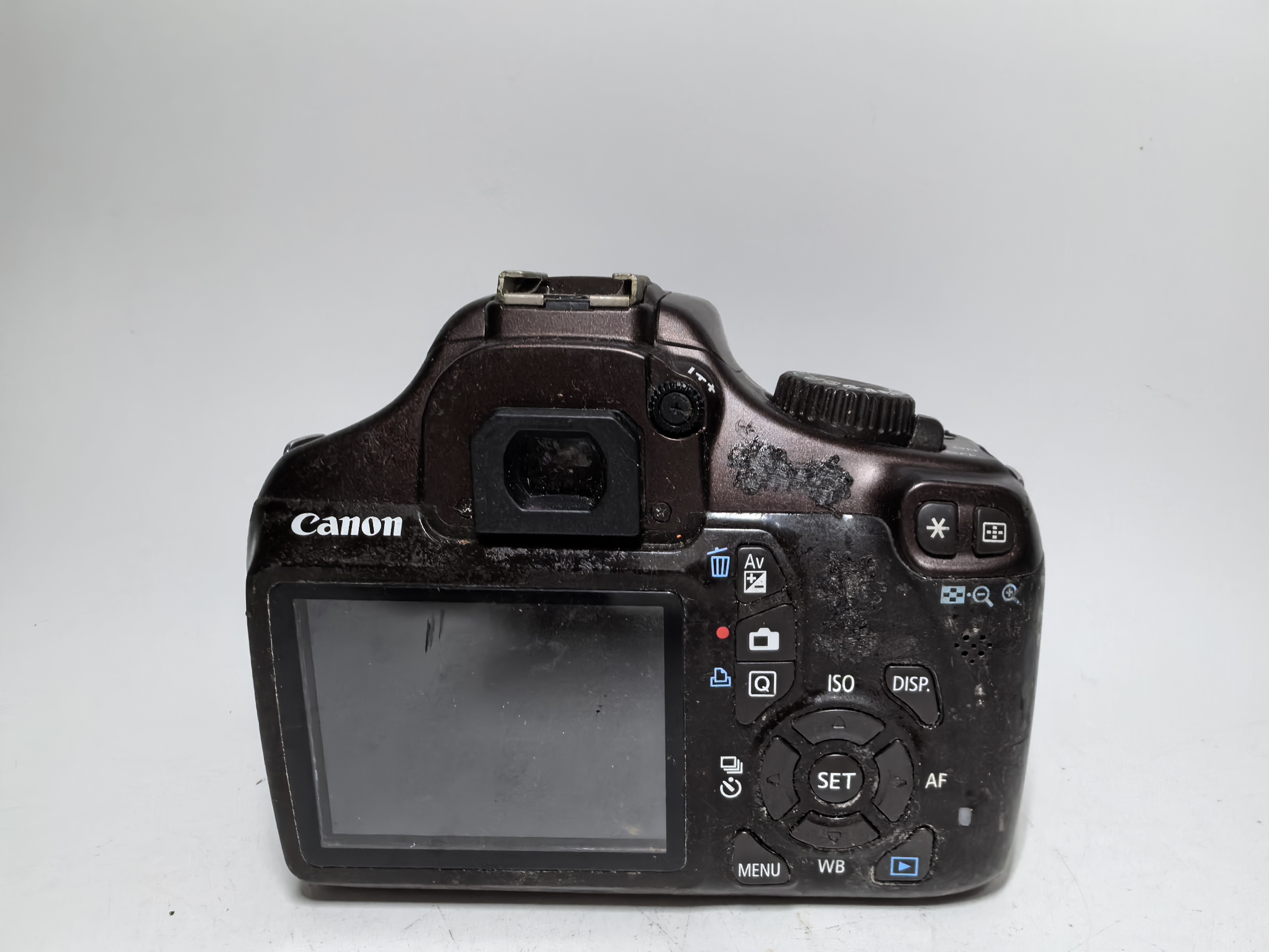 Scrapped cameras, second-hand Canon SLR cameras, EOS digital SLR cameras, broken deductible accessories, water intrusion machines