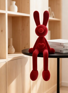 可爱毛绒红兔桌面摆件礼盒装