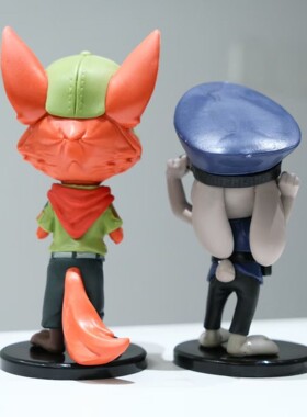 新款动物城卡通拍档盲盒潮玩周边桌面甜蜜依靠尼克朱迪车载摆件