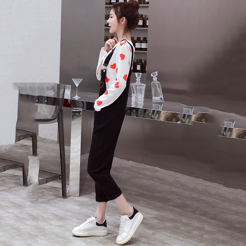 学生少女春秋季新款韩范时尚套装爱心T恤+刺绣花背带裤两件套装
