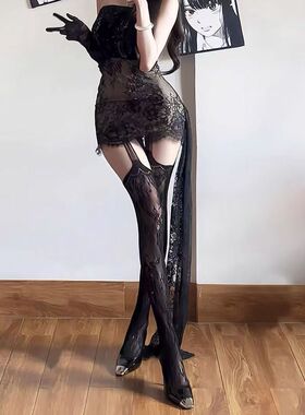 性感辣妹黑色吊带蕾丝袜个性亚文化镂空花纹长筒过膝y2k渔网袜子