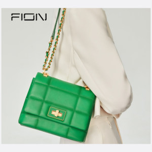 Fion/菲安妮真皮小方包 2023新款复古真皮包单肩腋下包FAAFJMI002