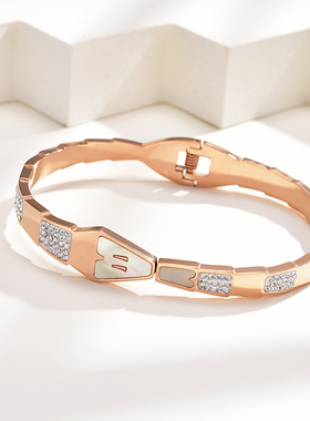 钛钢新款潮女生小众风高级感手镯