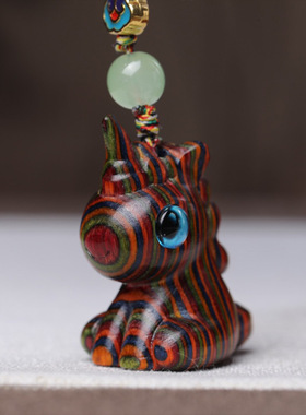 彩虹木雕彩色独角兽吊坠