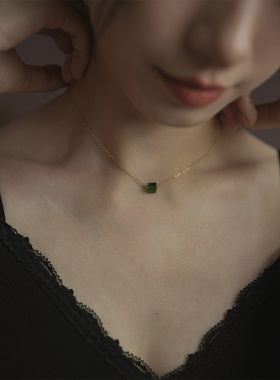 无注册商标奥地利方糖水晶锁骨链