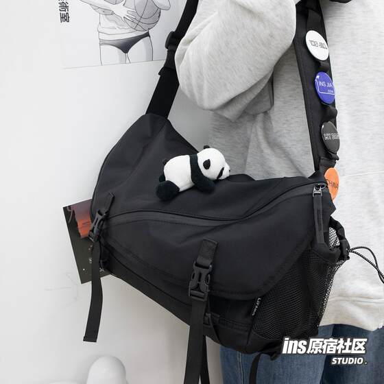 2024 new ins versatile Hong Kong style shoulder crossbody bag