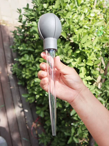 Цветочный горшок, трубочка, хорошо впитывает воду