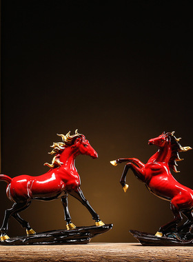 办公室招财摆件创意马到成功高档工艺品生肖马家居客厅酒柜装饰品