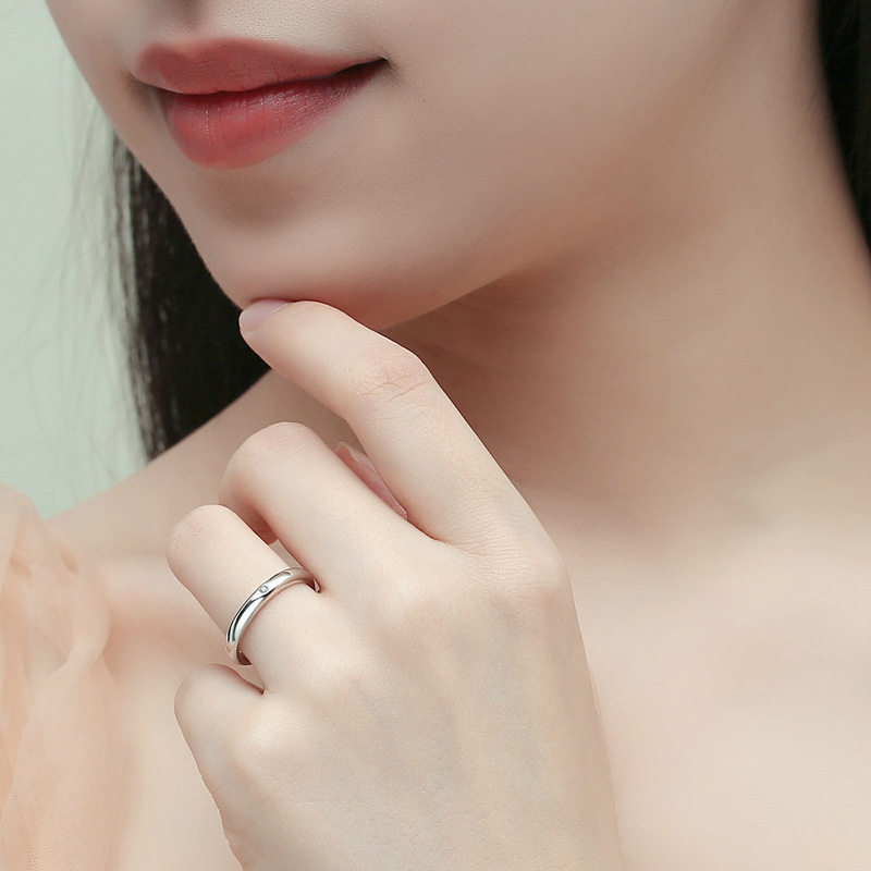 情侣对戒情侣款光面莫桑石钻戒指 戴之梦戒指/指环