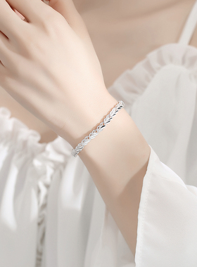 一心一意足银手链送闺蜜女友