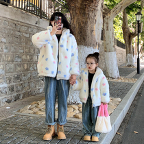 Look forward to bear pro-son dress Mothers winter clothing Coat Fizzy Flowers 2023 Autumn Winter Girl Thickened Plush Cotton Clothes