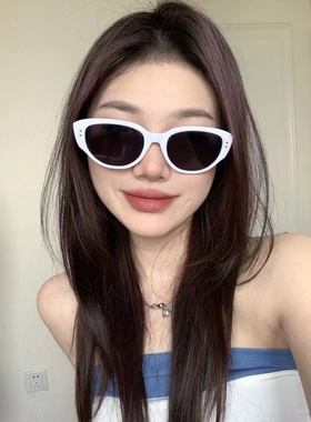 白色猫眼太阳镜网红墨镜2023新款ins欧美辣妹风造型拍照女潮高级