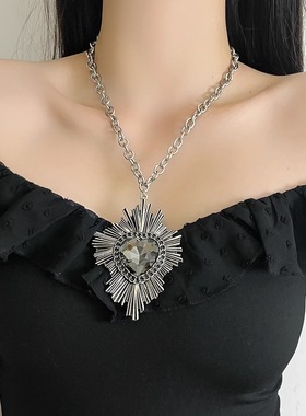 欧美复古夸张圣洁之心项链女轻奢高级感镶钻气质锁骨链小众颈链潮