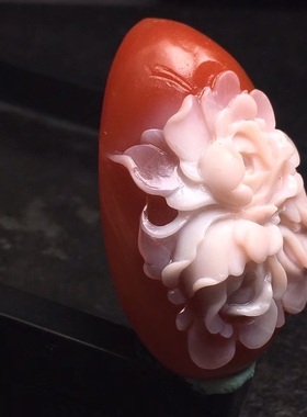 精品保山南红雕刻牡丹花开吊坠耳坠戒指天珠三通复古背云流行时尚