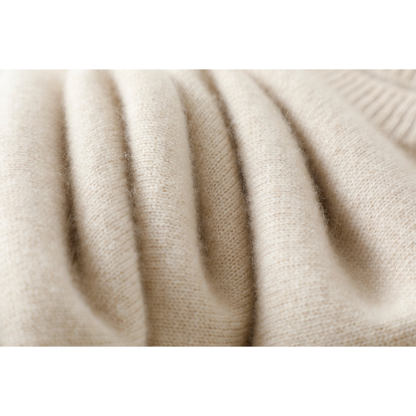 可爱小羊~秋冬加厚100%纯山羊绒衫女圆领纯羊绒毛衣针织衫宽松,淘宝优惠券,粉丝福利购,淘宝优惠卷