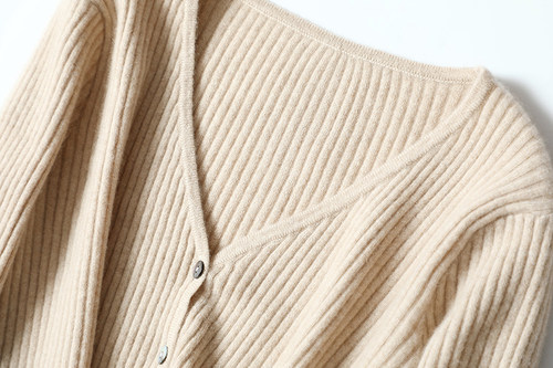 老客入齐色！100%纯羊绒开衫女V领短款羊绒毛衣女针织开衫小外套 - 图1