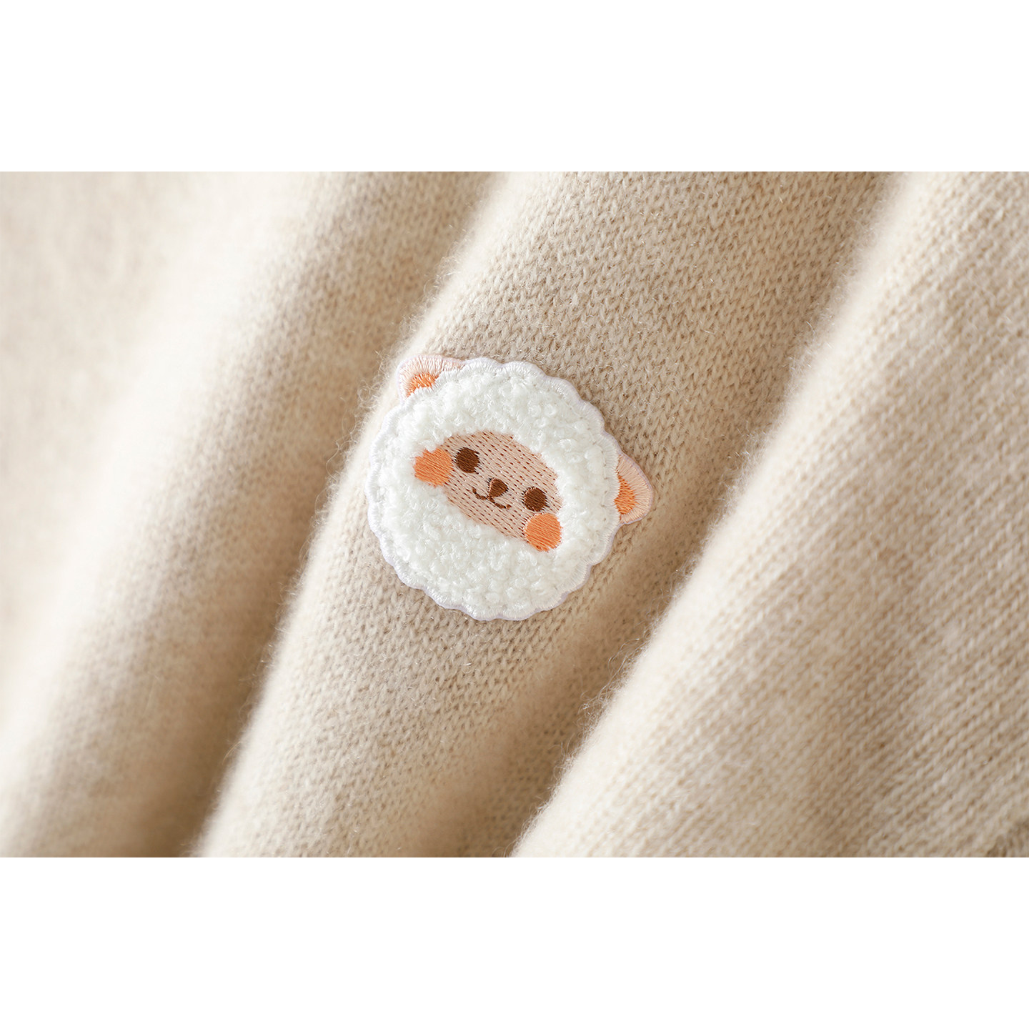 可爱小羊~秋冬加厚100%纯山羊绒衫女圆领纯羊绒毛衣针织衫宽松,淘宝优惠券,粉丝福利购,淘宝优惠卷