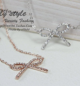 可爱款风18K金满钻银色短项链