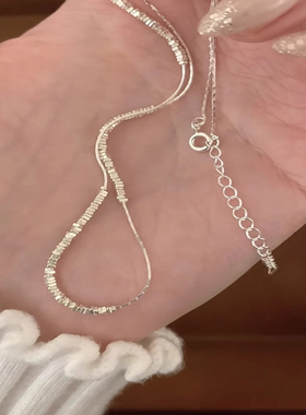 银质魅力，项链绽放光彩