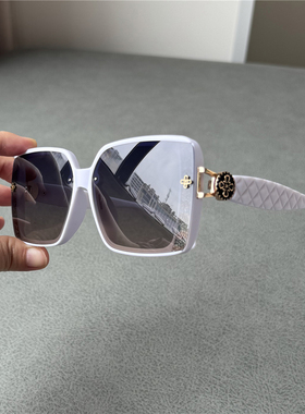 轻奢大红色女士偏光太阳眼镜女防紫外线白色墨镜大框显瘦高级感