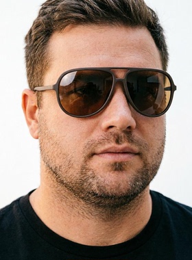 TR90超轻男士偏光太阳镜男款大脸墨镜飞行员式黑色茶色开车高清