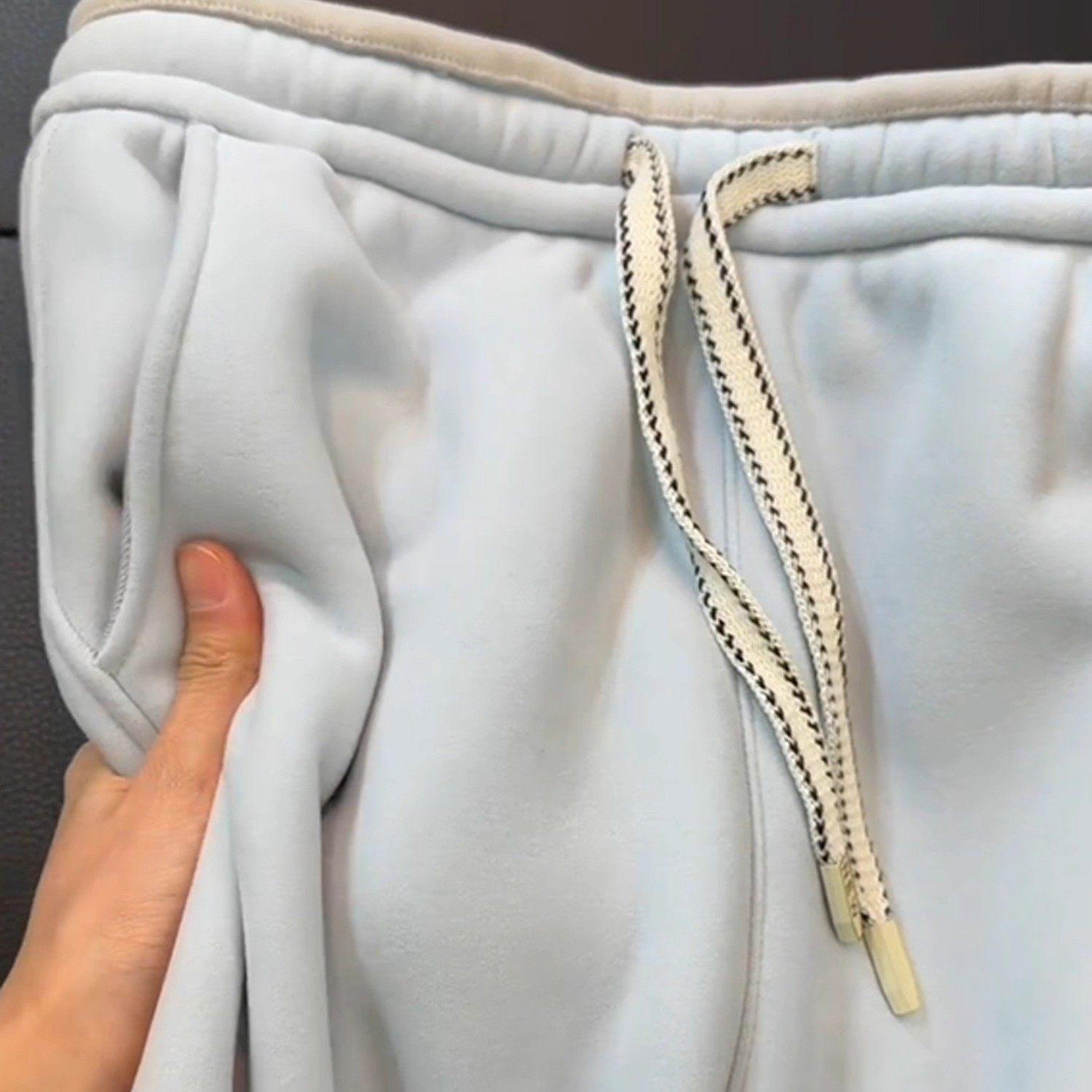 清仓捡漏~撤柜大牌巨厚羊驼绒卫裤女冬季韩系百搭高腰阔腿弯刀裤,淘宝优惠券,粉丝福利购,淘宝优惠卷