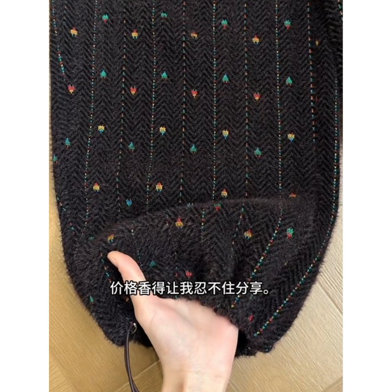 奥特莱斯~折扣大牌彩纱重工羊绒卫裤女绒感保暖垂感微弯刀阔腿裤,淘宝优惠券,粉丝福利购,淘宝优惠卷