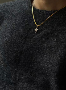 新款轻奢小众白贝母闪电吊坠蛇骨