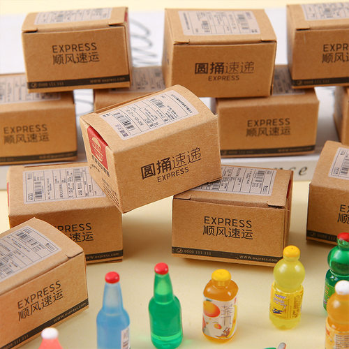 新款迷你快递箱包裹玩具盲盒过家家微缩超市卡通仿真摆件酒瓶食玩 - 图0