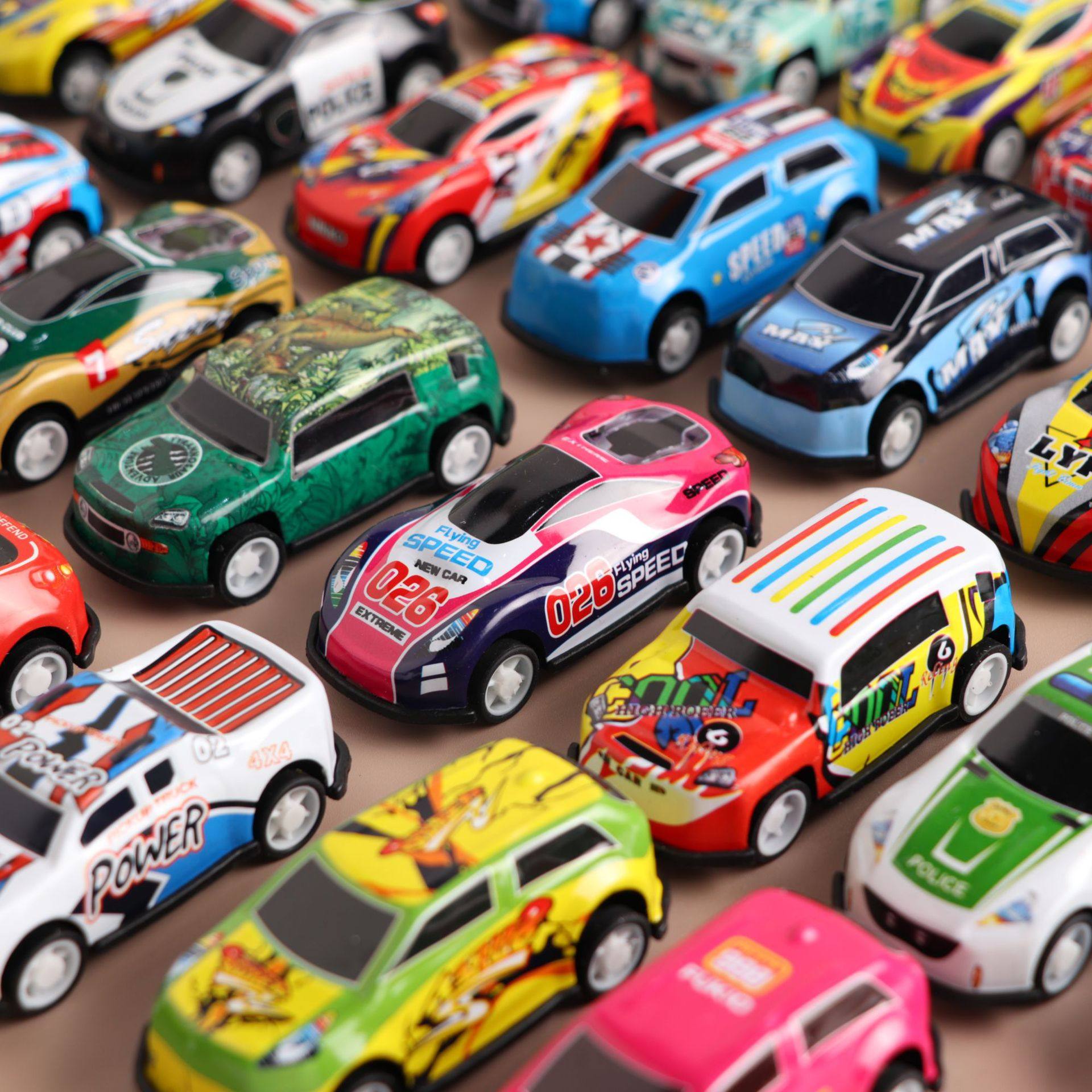 迷你卡通小车汽回力滑行儿童小玩具耐摔惯性车铁创意幼儿园小奖品,淘宝优惠券,粉丝福利购,淘宝优惠卷