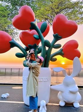 网红景区云秋千座椅摆件户外草坪郁金香向日葵相框签到照片雕塑