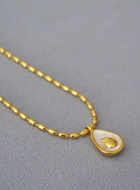 法式小众设计牛油果镶嵌淡水母贝金色米珠链条冷淡风项链锁骨链