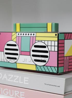 现代儿童房样板间趣味复古音响日历花瓶假书摆件套装