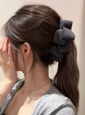 韩系高智灰布艺褶皱蝴蝶结香蕉夹女2026新款盘发马尾夹大号扭扭夹