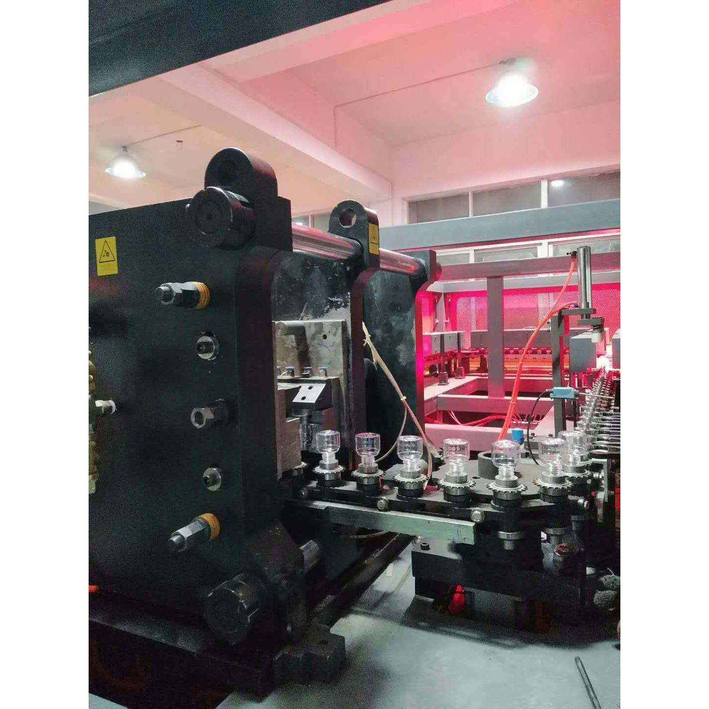 专业定制全自动一出六吹瓶机自动取瓶矿泉水饮料瓶吹瓶机生产厂家,淘宝优惠券,粉丝福利购,淘宝优惠卷