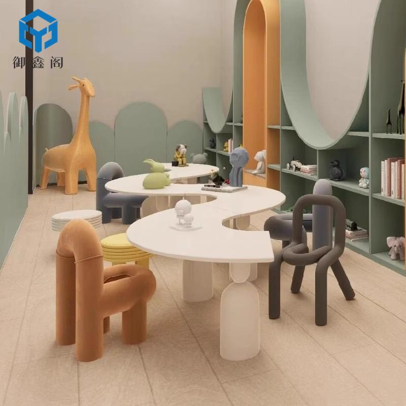 Sales office children's table and chair combination kindergarten learning handicraft table early education center entertainment area painting game table