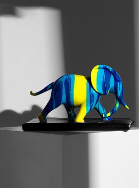 轻奢创意北欧艺术大象摆件树脂客厅酒柜电视M柜玄关桌面家居装饰